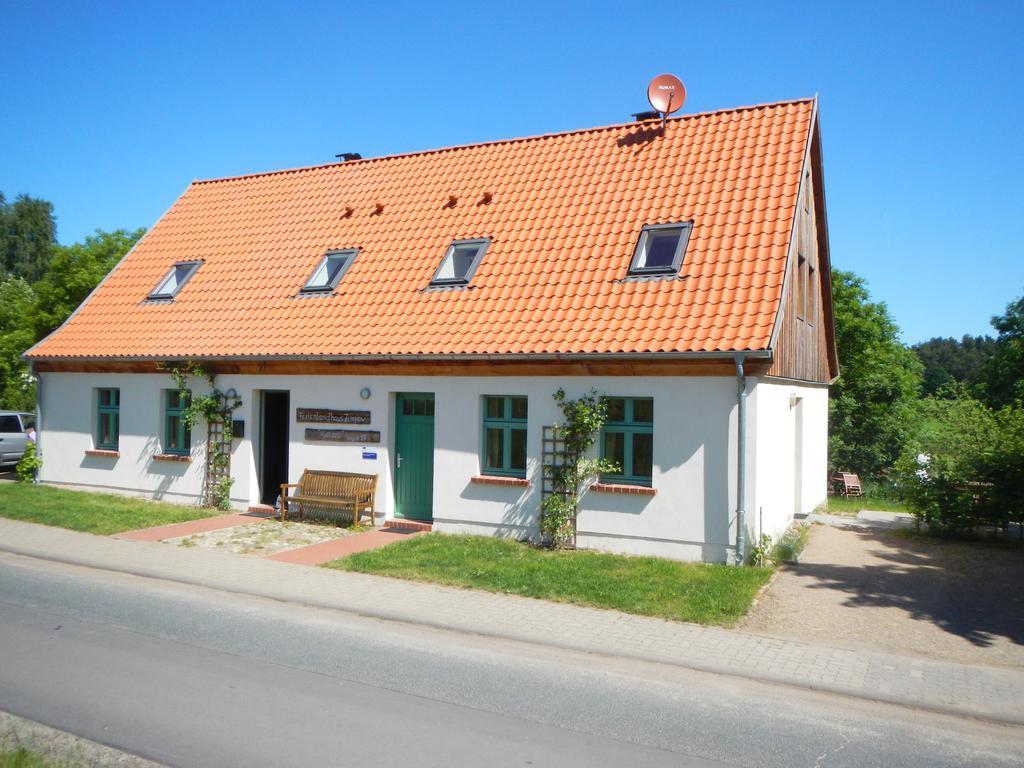 Ferienlandhaus Zempow Екстер'єр фото